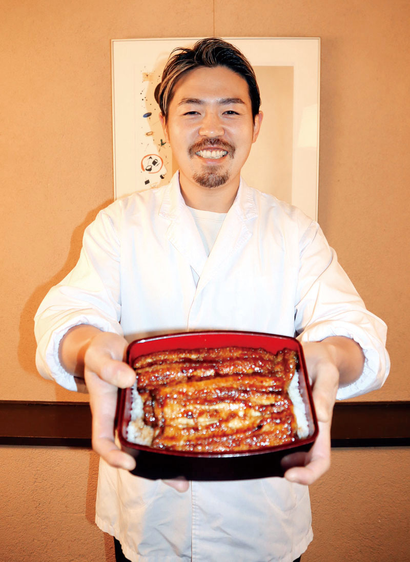 「貴重な未来鰻をぜひどうぞ」と話す宮島さん＝上尾市上町の恵比寿亭