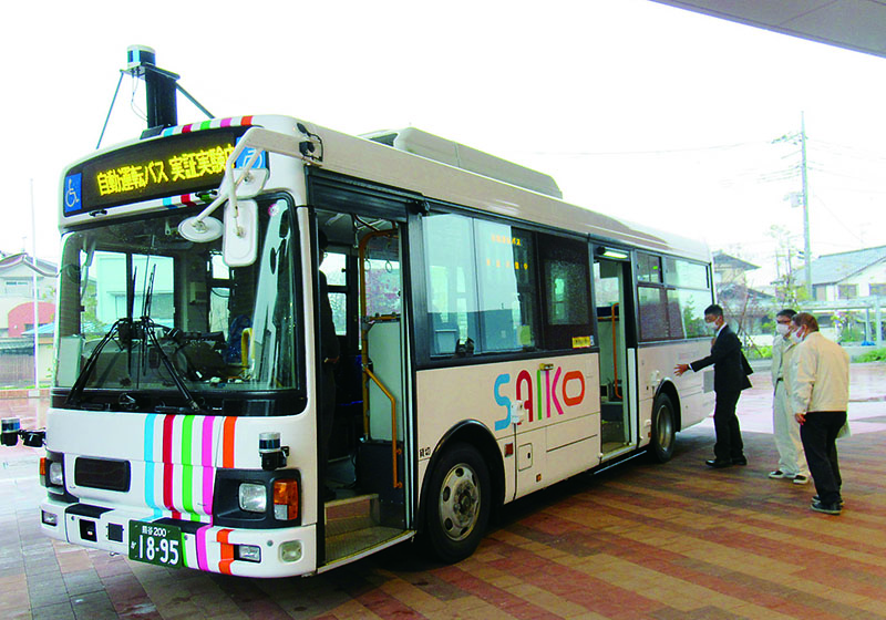 深谷市で行われた埼玉工業大学の自動運転バス運行の実証実験