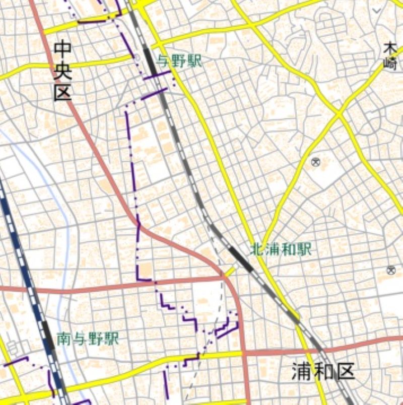 与野駅の周辺図。さいたま市中央区（旧与野市）でなく浦和区に位置する（国土地理院HPから）