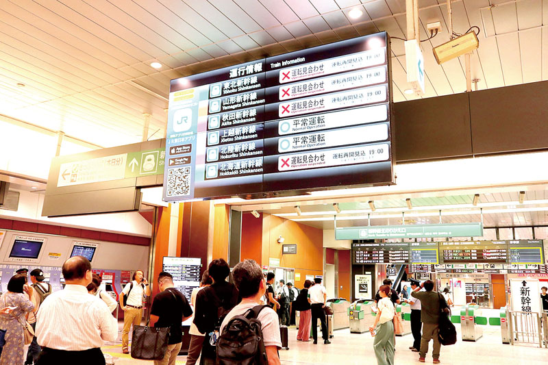 大宮駅新幹線北乗り換え口の改札前の様子＝17日、さいたま市大宮区のJR大宮駅