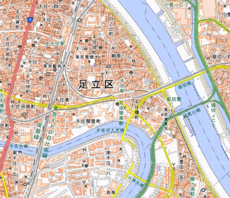 牛田駅の位置（地図の中心付近）＝国土地理院HPから