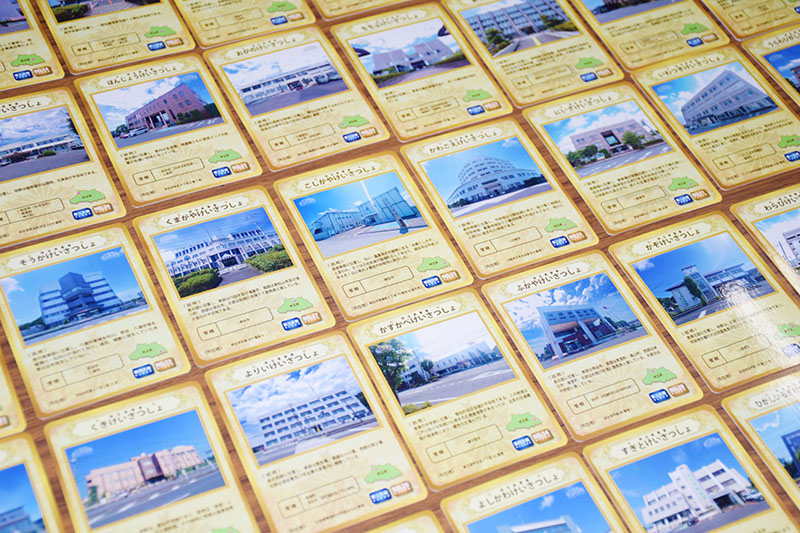 各署のイベントなどで配布されるポリスカード