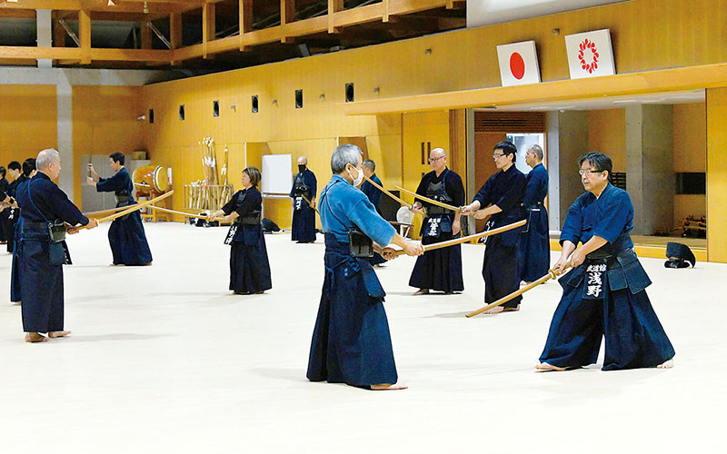 LED照明に切り替え、床材を張り替えた県立武道館（リプロ武道館）の第2道場