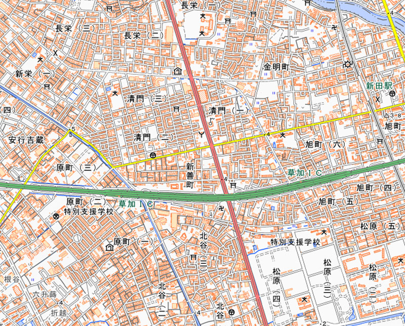 草加市清門2丁目の周辺（国土地理院HPより）
