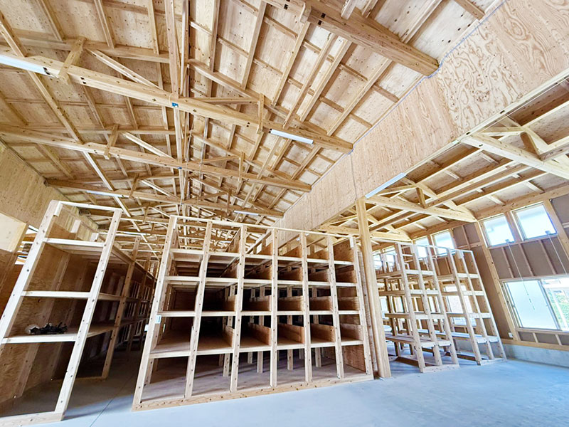 新設されたFJホールディングスの自社倉庫＝2日、上尾市東町