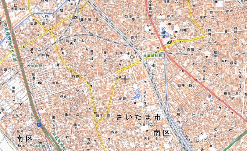 新商業施設の予定位置（地図の中央付近）＝国土地理院HPから