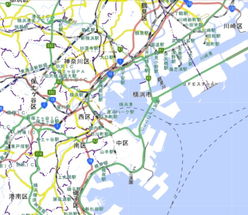 磯子―鶴見駅間の位置（国土地理院HPから）