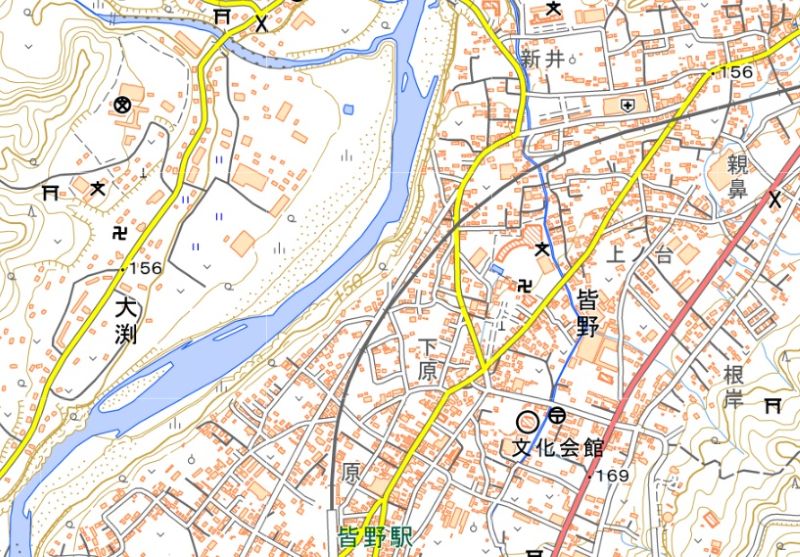 皆野町大渕の位置（図の左上）＝国土地理院HPから