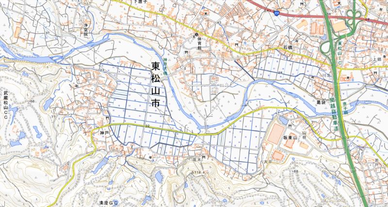 東松山市神戸の位置（中央左）＝国土地理院HPから