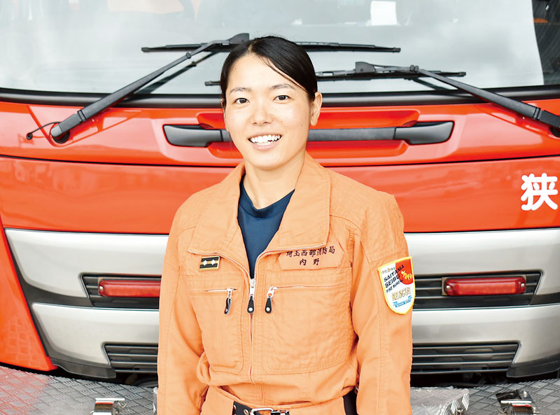 女性で初めて県消防学校救助科を修了した内野亜美さん