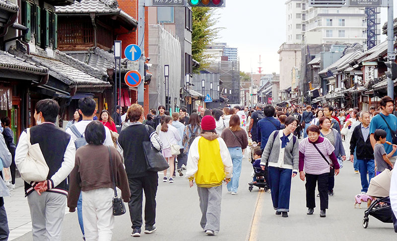 2回目の試行実施がスタートした一番街の歩行者天国