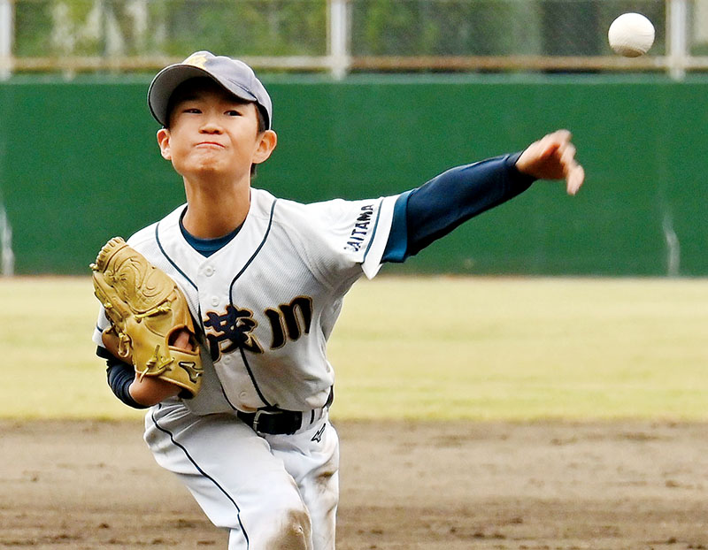 決勝　戸塚ジャガーズ―加茂川ワイルドダックス　ジャガーズ打線を3安打に抑え完封した加茂川の大野