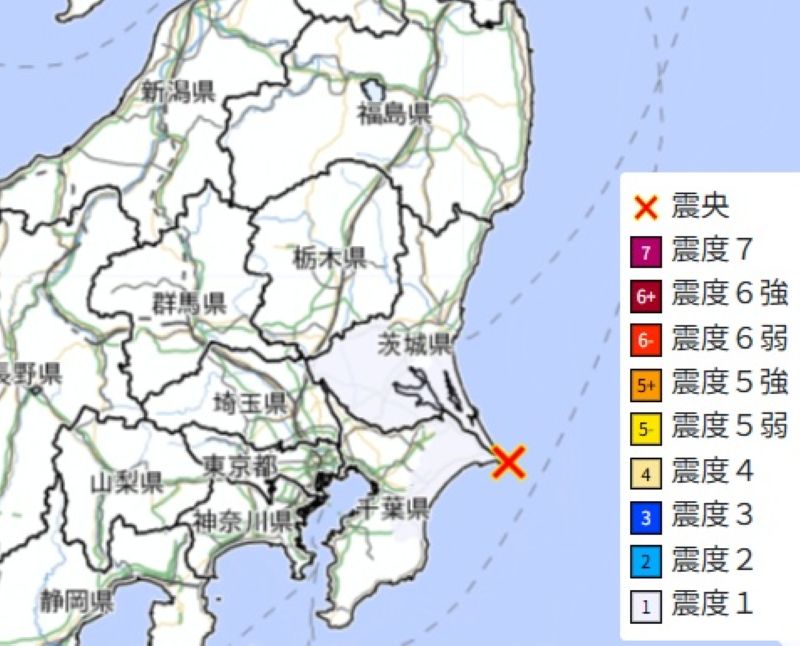 震源地と震度分布（4）＝12日午前6時15分ごろ、気象庁HPから