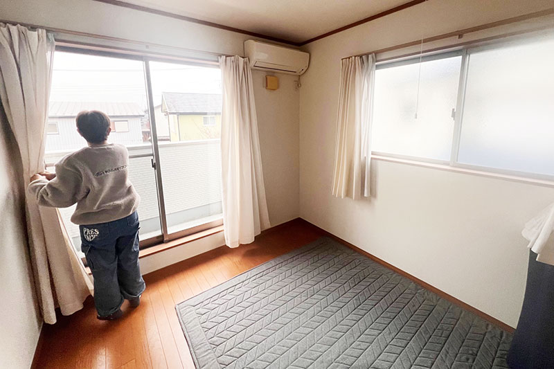 補導委託された少年たちが生活する6畳間。受託者を務める女性らが少年を預かり、更生を促す