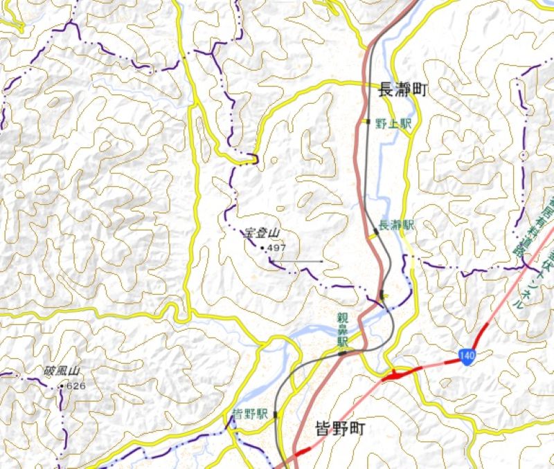 宝登山の位置（地図中央付近）＝国土地理院HPから
