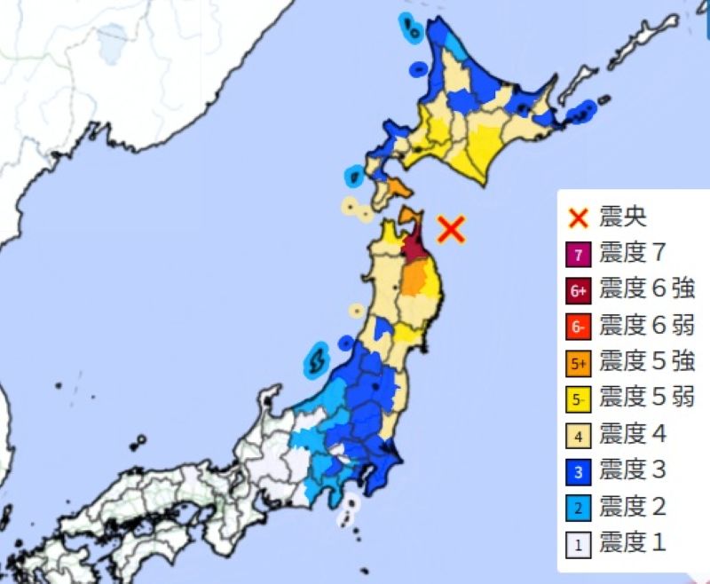 震度分布（8日午後11時15分、気象庁HPから）