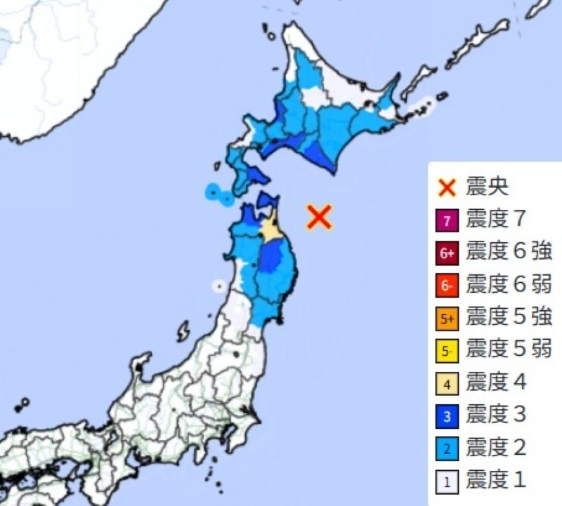 震度分布（10日午後11時52分ごろ、気象庁HPから）