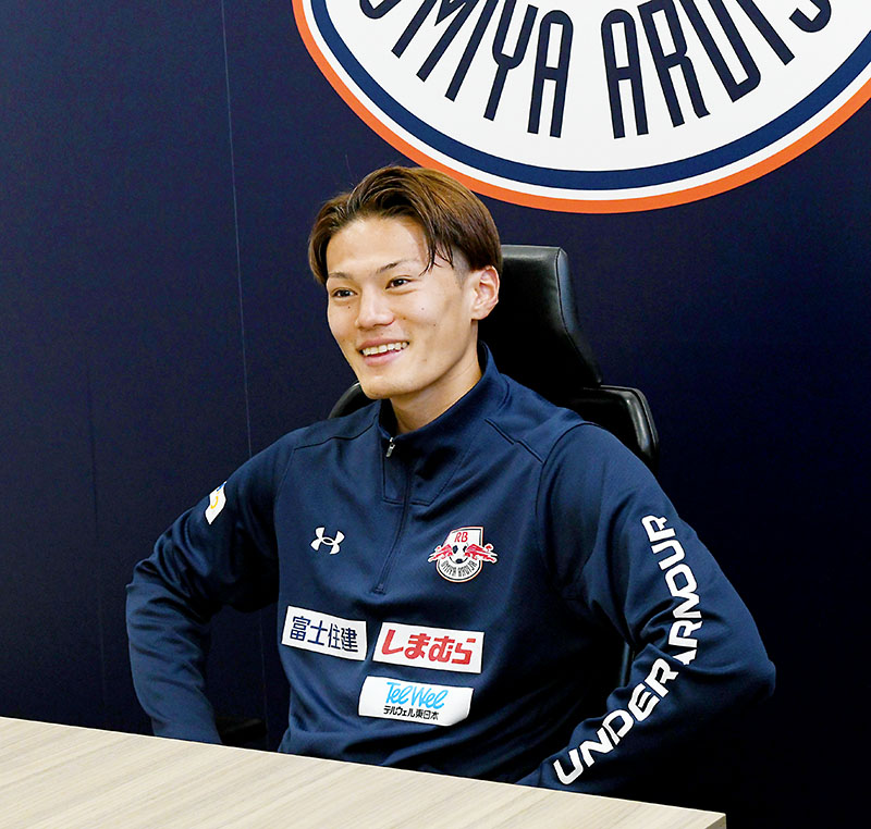 プロの世界で戦う強い覚悟と意志が自分を動かしていると語る