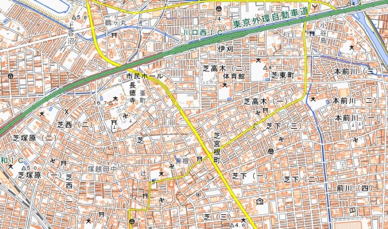 川口市芝宮根町（地図中央下）＝国土地理院HPから