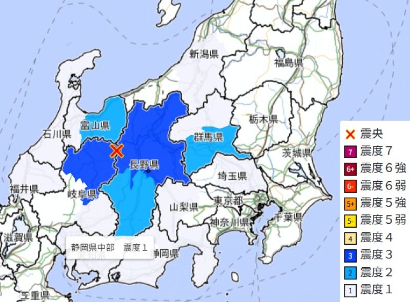 震源地と震度分布（15日午後2時48分ごろ、気象庁HPから）