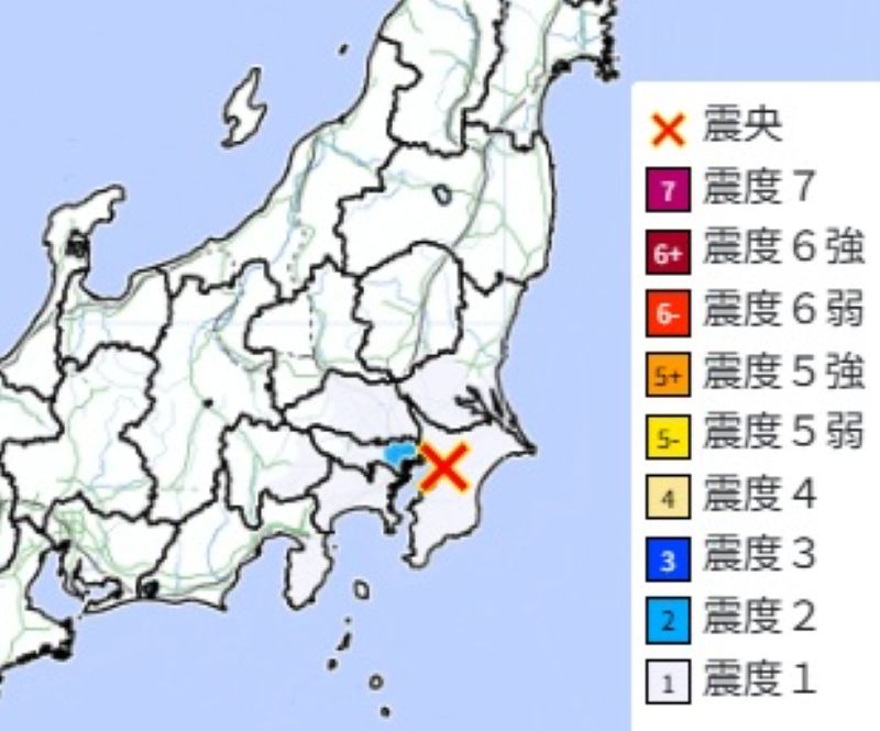 震源地と震度分布（18日午前1時49分ごろ、気象庁HPから）