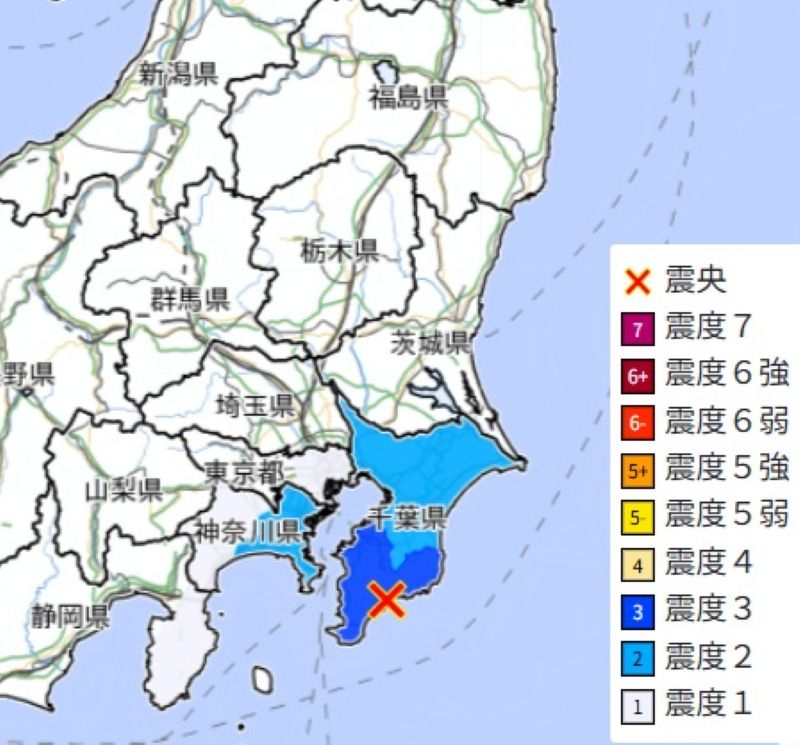 4回目の地震の震源と震度分布（29日午前11時47分）＝気象庁HPから