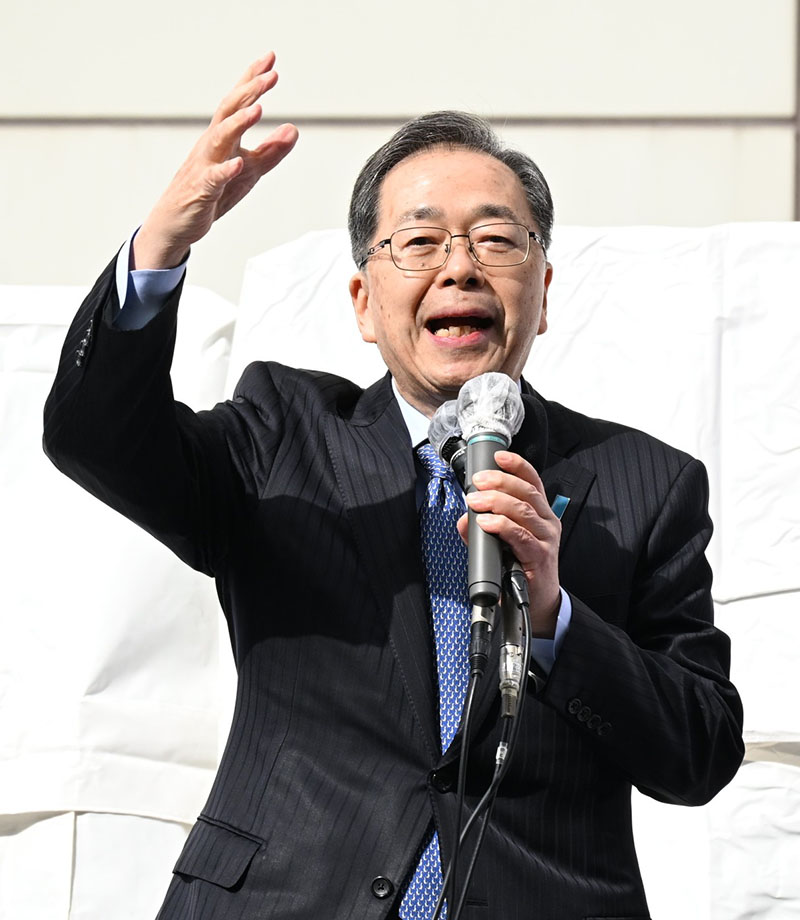 中道結成の目的を訴える斉藤共同代表