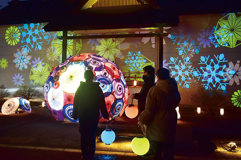 万華鏡のような景色が広がる妙見の森公園
