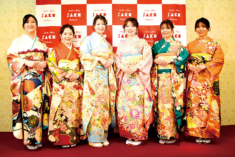 Miss SAKE 埼玉大会に出場する（左から）大関いろ葉さん、岡安杏樹さん、奥灘萌さん、常見歩加さん、中山優菜さん、矢作明子さん