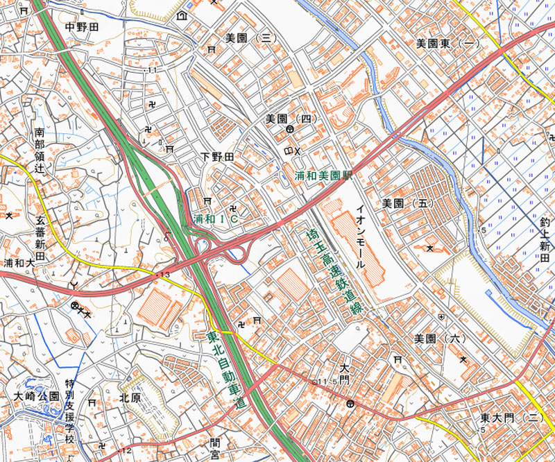 さいたま市緑区美園四丁目の周辺（国土地理院HPより）