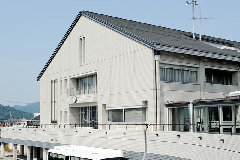 【役所】皆野町役場＝埼玉県皆野町皆野