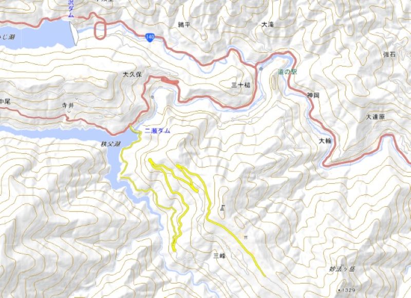 秩父市大滝、三峰付近（国土地理院HPから）