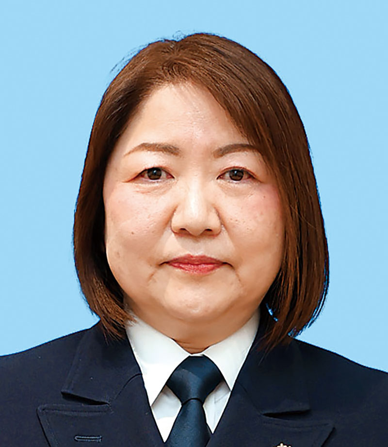 鈴木亜弥子氏