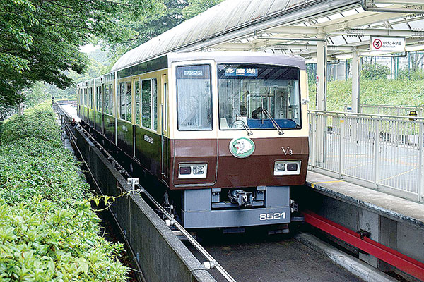 西武山口線の8500系（2021年5月撮影）