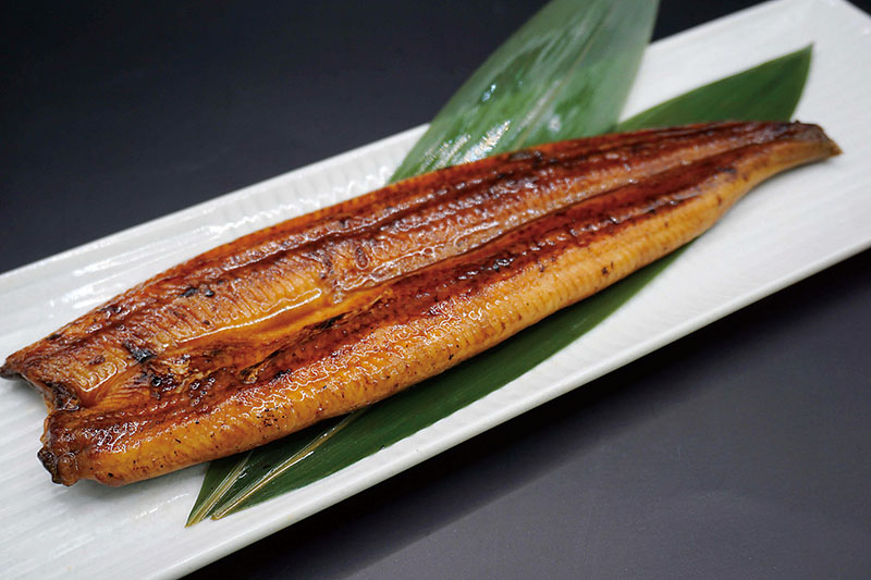 「上里そだちの『侍うなぎ』蒲焼冷凍品」（提供写真）
