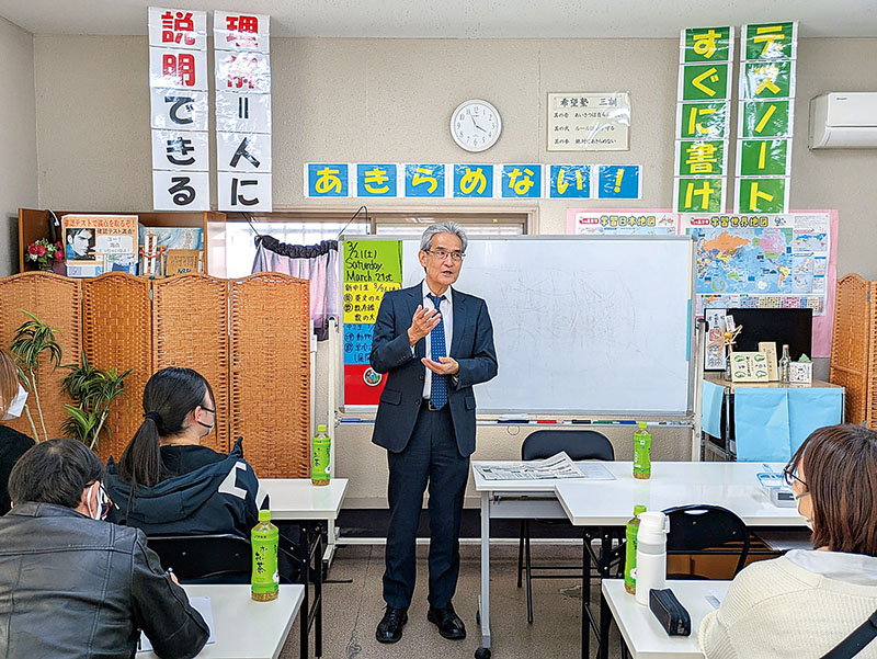 令和9年度入試改革のポイントについて話す教育ジャーナリストの梅野弘之氏