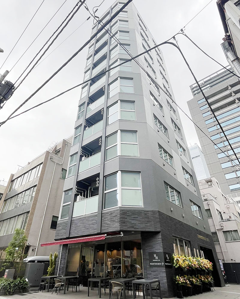 きょうオープンする「虎ノ門ホリックホテル」＝23日、東京都港区