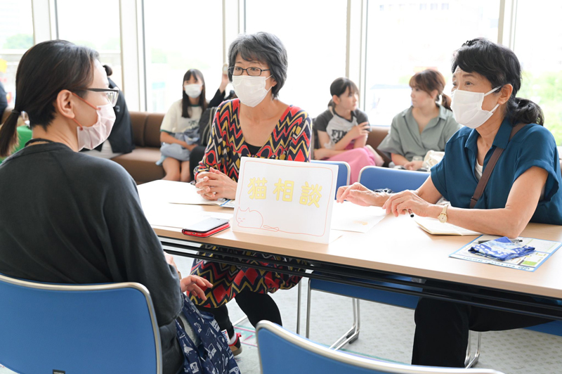 ネコの飼育に関する相談ブースの様子（提供）