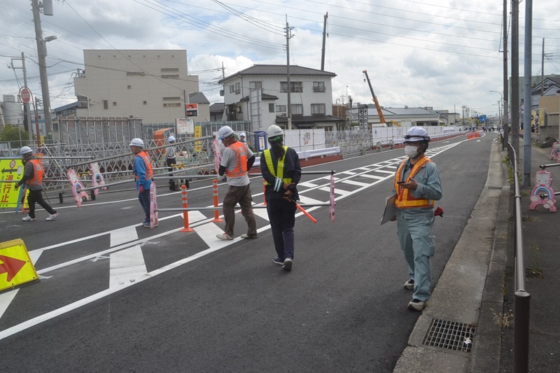 ○県東／保坂／４月15日に八潮陥没事故県道復旧直前