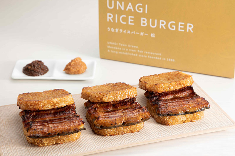 流行のワンハンドフード「うなぎライスバーガー」