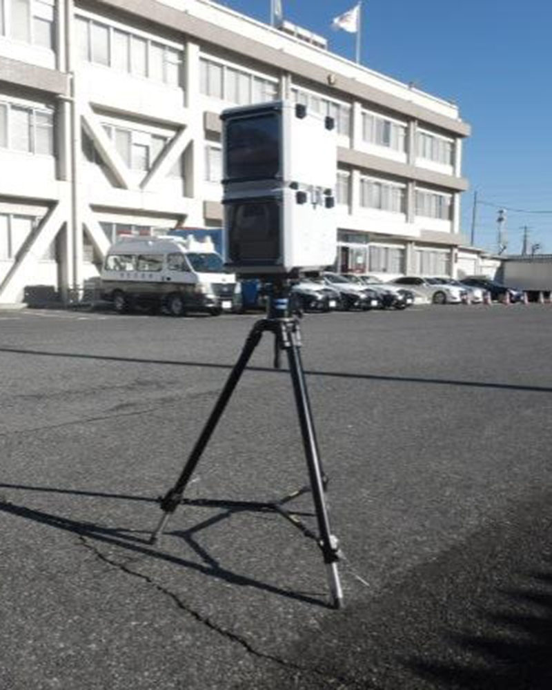 盗まれたものと同型の可搬式オービス（県警提供）