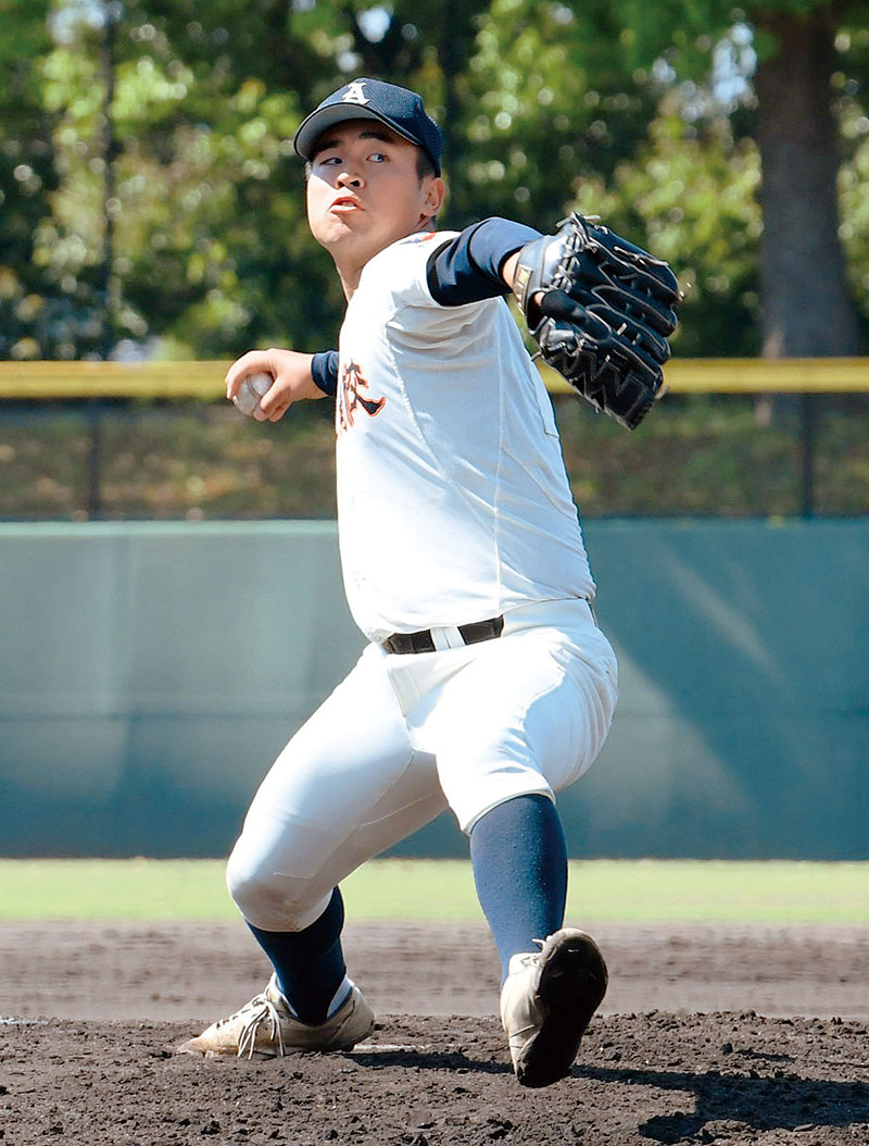 投打でチームに貢献する上尾の関谷武志