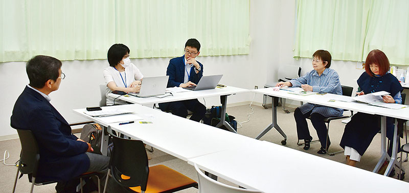 いじめ問題対応の連携を確認した第1回定例ミーティング＝2日午後、さいたま市内