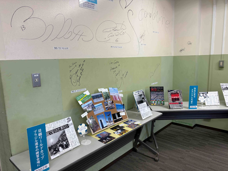 大宮図書館による出張展示の様子（提供）