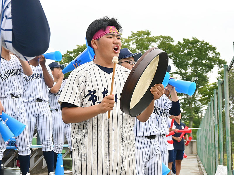 川口市立の応援団長を務める松田悠汰さん=18日、レジデンシャルスタジアム大宮