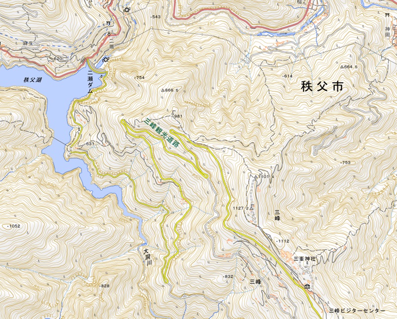秩父市三峰周辺の地図（国土地理院のHP参照）