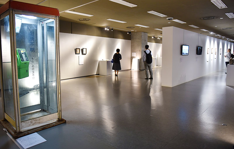 行方不明展さいたま2026の内覧会＝17日午前、GMOアリーナさいたま