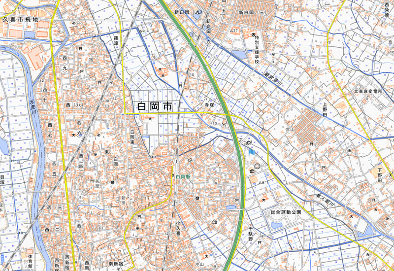 白岡市小久喜の周辺。東北道下トンネル（ふれあいの森公園（青色旗マーク）前アンダーパス）が冠水（国土地理院HPより）