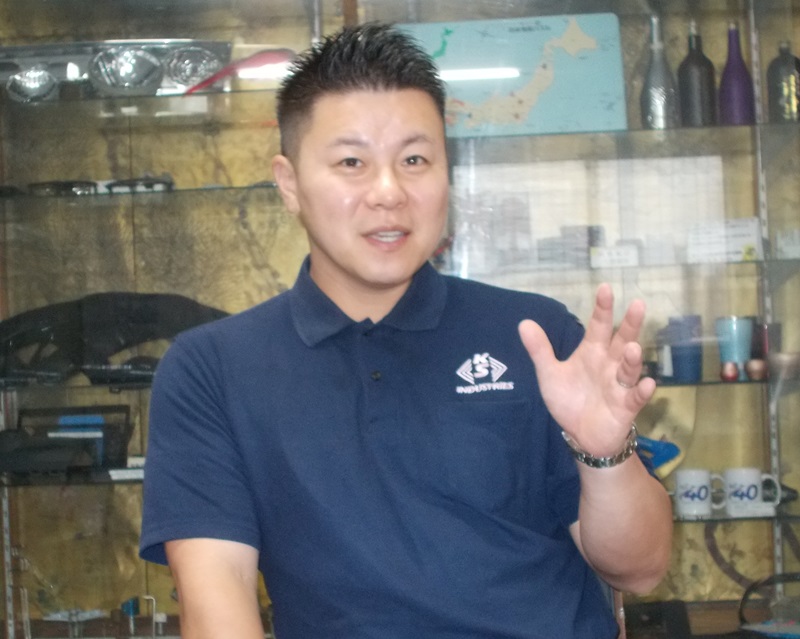 川口スプリング製作所の鬼塚新二社長＝川口市青木