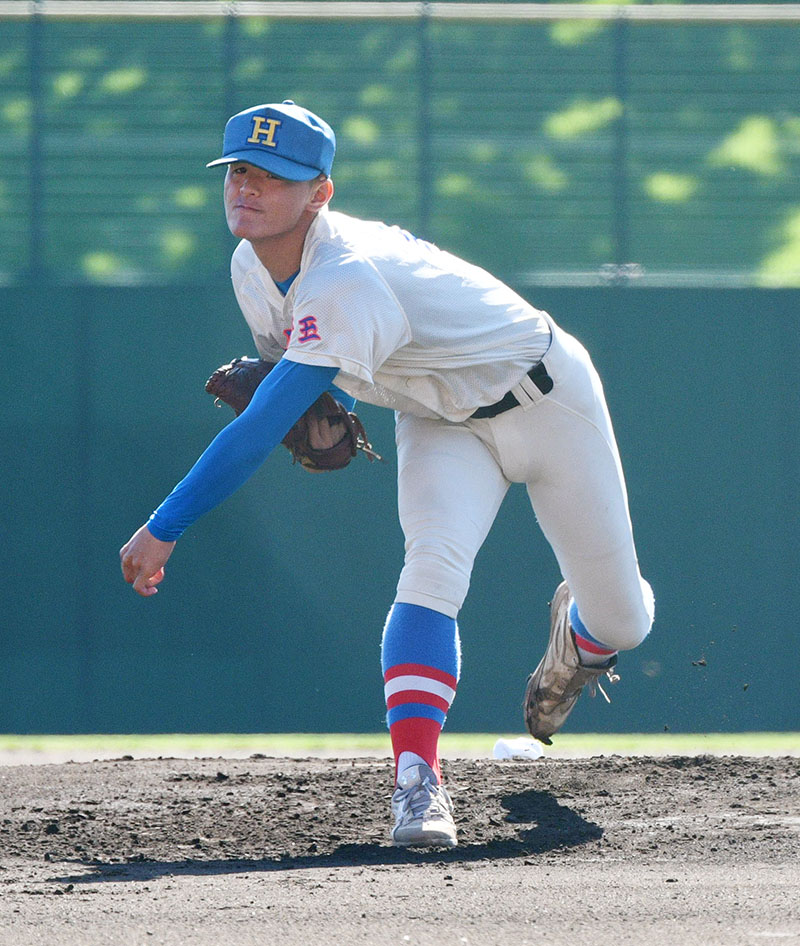 花咲徳栄―西武文理　9回1失点で完投勝利を挙げた花咲徳栄の先発古賀